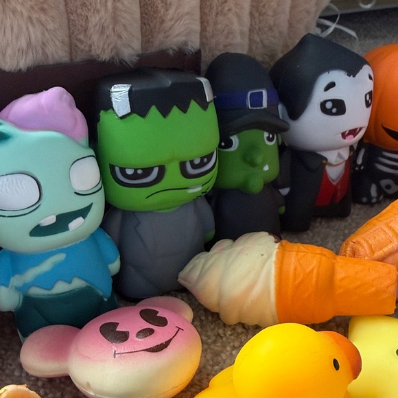 Figet Collection - Picture 2 of 6